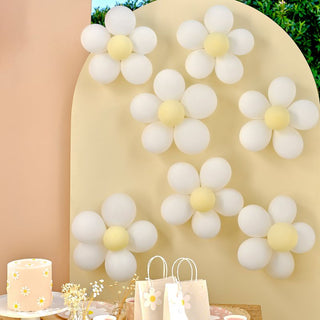Ginger Ray Ditsy Daisy | Ginger Ray Birthday Party | Floral Daisy Party | Ginger Ray Balloon Decor | Floral Daisy Balloon Decor