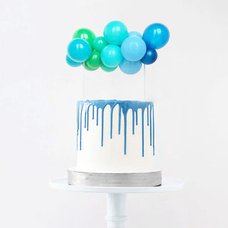 How to Assemble a DIY Balloon Garland Cake Topper