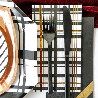 Femme Black & White Guest Napkins - 16 Pkt