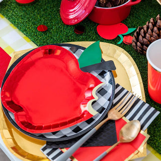 Red Apple Plates - Lunch 12 Pkt