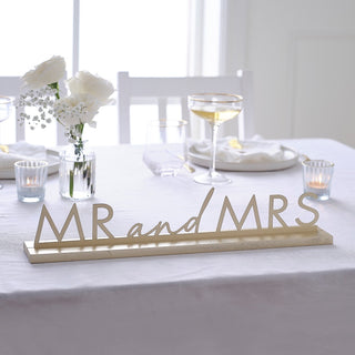 Ginger Ray Modern Luxe | Ginger Ray Modern Luxe Wedding | Ginger Ray Mr & Mrs Wedding Table Sign | Wedding Table Sign