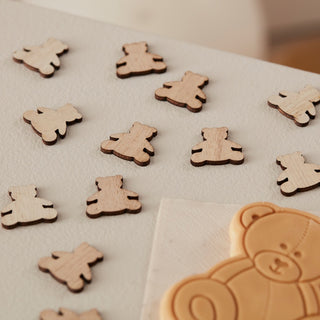 Ginger Ray Baby Shower | Ginger Ray Teddy Bear Baby Shower | Ginger Ray Teddy Bear Party | Teddy Bear Confetti | Baby Shower Confetti | Wooden Table Confetti 